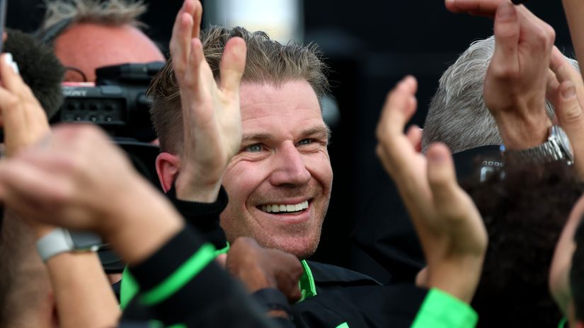 Nico Hulkenberg celebrating after the race (©Mark Thompson/Getty Images)