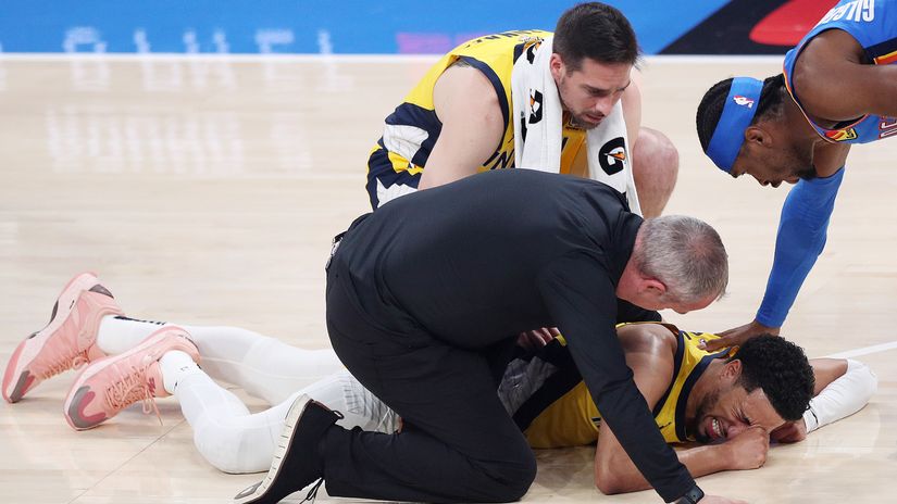 Haliburton in pain after suffering the dreadful injury in the NBA Finals Game 7 (©Justin Ford/Getty Images)