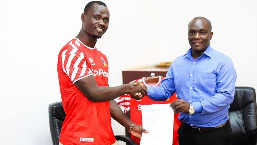 Wycliffe Omondi with Shabana Secretary General Elizaphan Kerama © Shabana FC