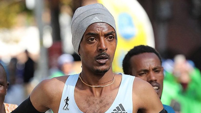 Tamirat Tola chasing records in return to Amsterdam