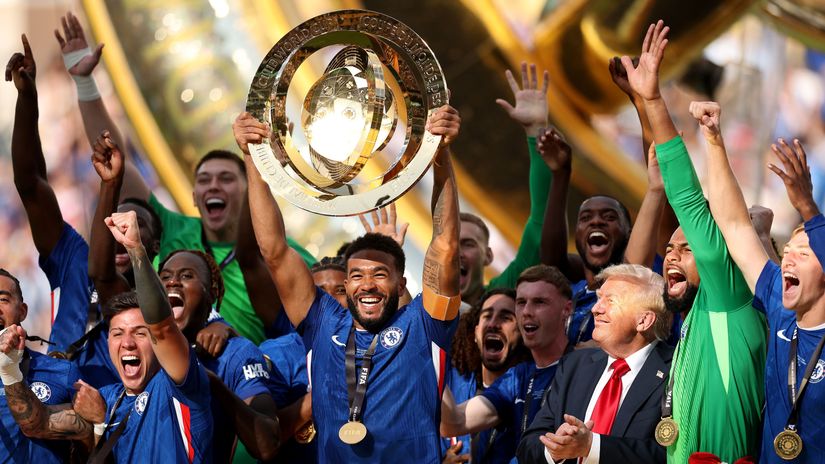 Chelsea's celebration of title (©Getty Images)