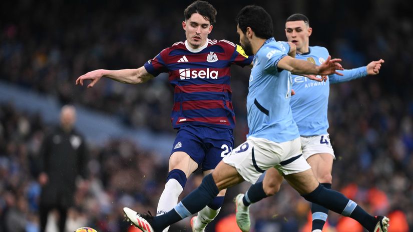 City attacking Newcastle's Livramento with 75 million