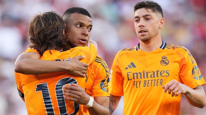 Modric and his 'successor' Mbape celebrate with Valverde in the back (©Getty images)