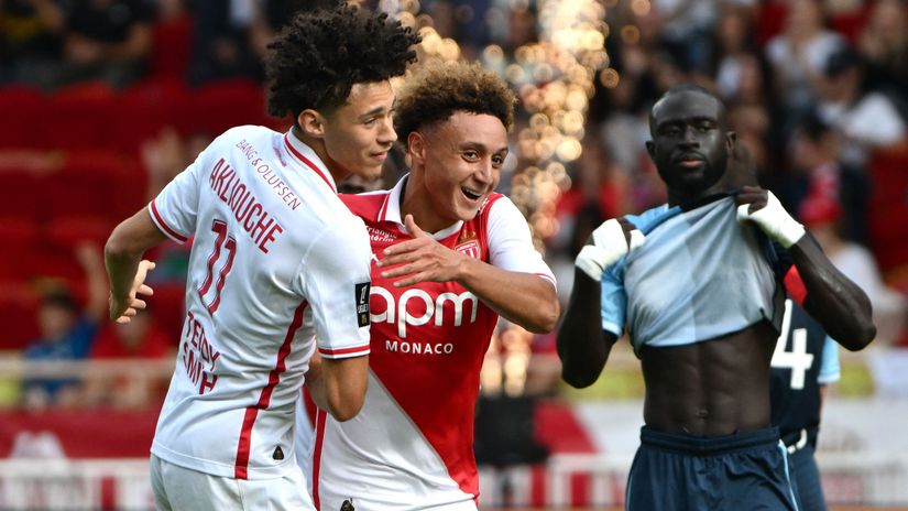 Maghnes Akliouche and Eliesse Ben Seghir (©AFP)