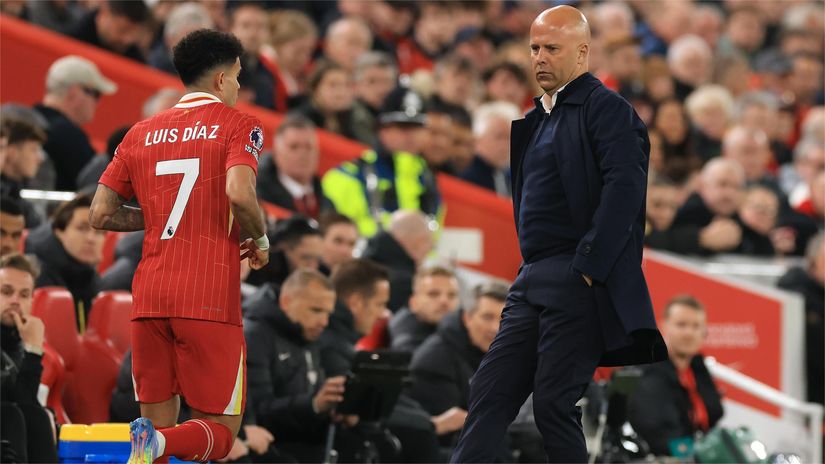 Arne Slot and Luis Diaz (©Carl Recine/Getty Images)