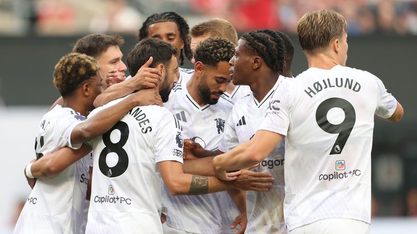 Bruno celebrates his opener with teammates (©Emilee Chinn - Premier League/Getty Images/Gallo Images)