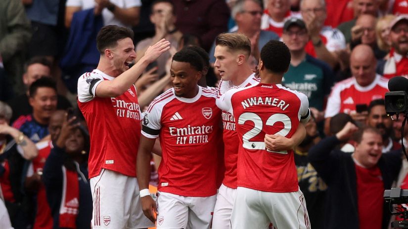 Rice, Timber, Gyokeres & Nwaneri celebrate the Swede's debut goal (©Reuters/David Klein/Gallo Images)