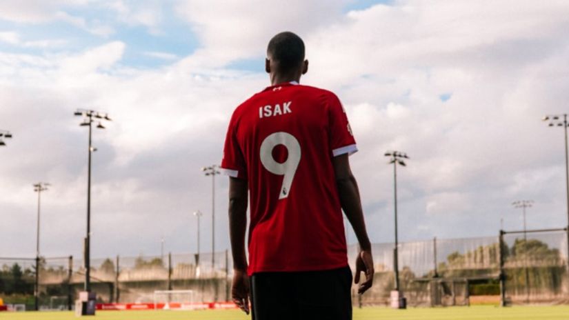 One man's hero is another man's rat: Two curses Isak will have to break