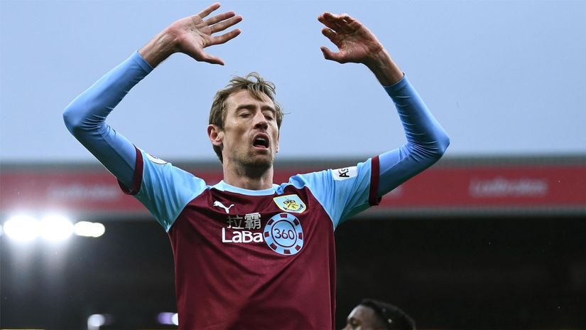 Risk of playing fantasy football: Crouch appears as club mascot of non-league side