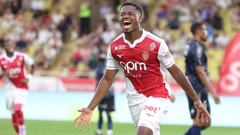 Fati celebrating his goal against Metz (©AFP)
