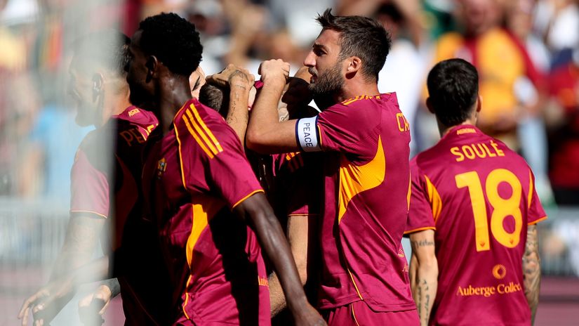 Roma players celebrating (©Getty Images)