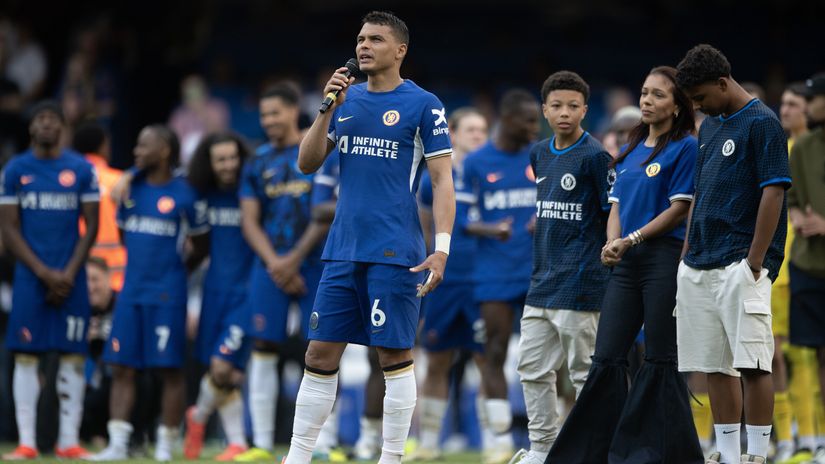 Thiago Silva with his family (©Gallo Images)