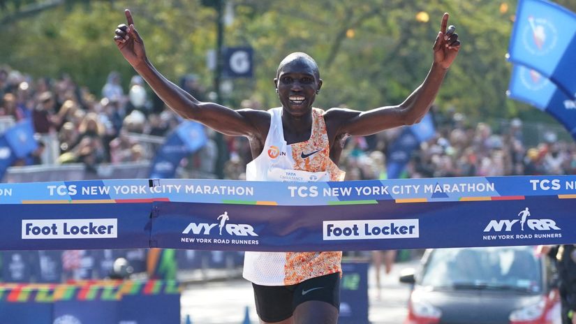 Geoffrey Kamworor wins the 2019 New York City Marathon ©AFP