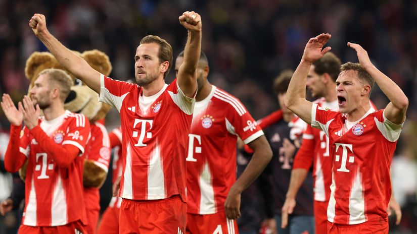 Thrilled Bavarians after the win (©Alexander Hassenstein/Getty Images)