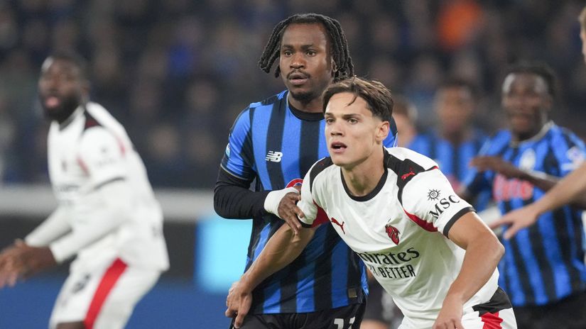 The two scorers, Lookman and Ricci, in a duel (©AFP)