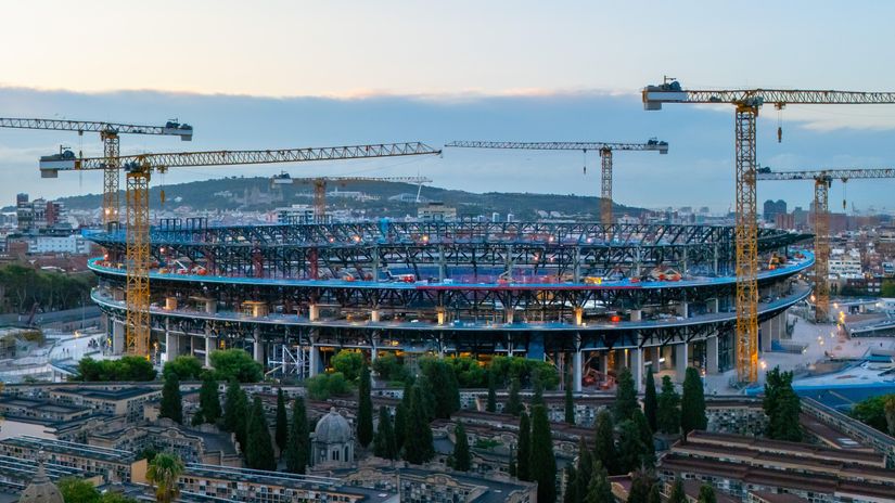 Camp Nou under construction (©Getty Images)