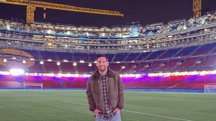 Messi back at Camp Nou (©X/FCBarcelona)