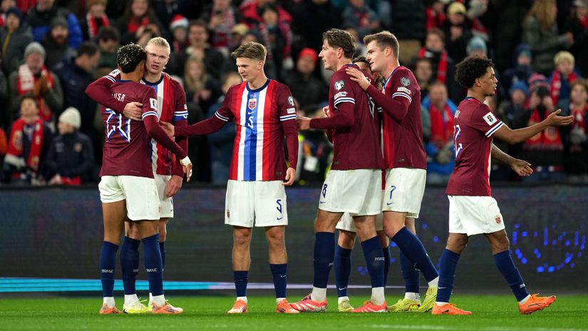The Norwegians celebrating vital goals in a key game (©Marius Nordnes / Nordnes Foto/Getty Images)