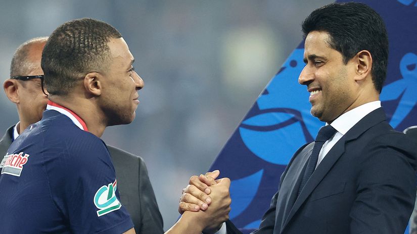 PSG is suing Kylian and demands 440,000,000 euros!