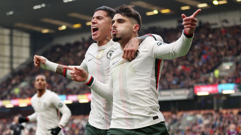 Enzo Fernandez and Pedro Neto (©Gallo Images)