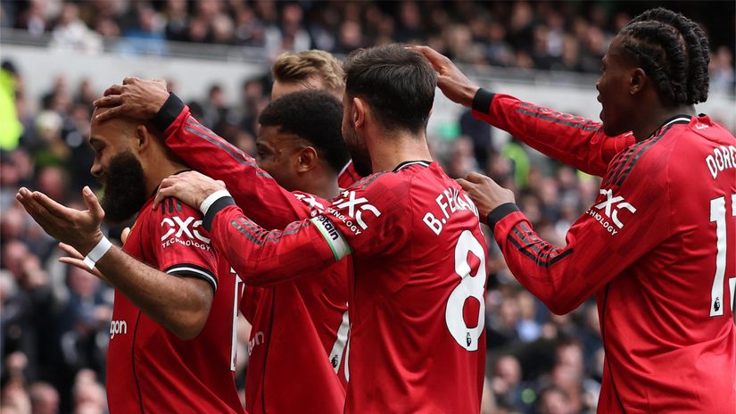Mbeumo and his Man Utd teammates (©REUTERS/Toby Melville)