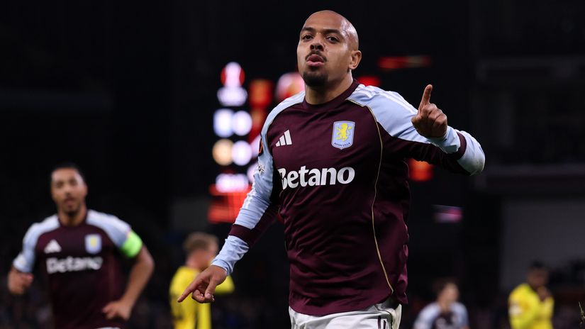 Donyell Malen celebrating the goal (©Gallo Images)