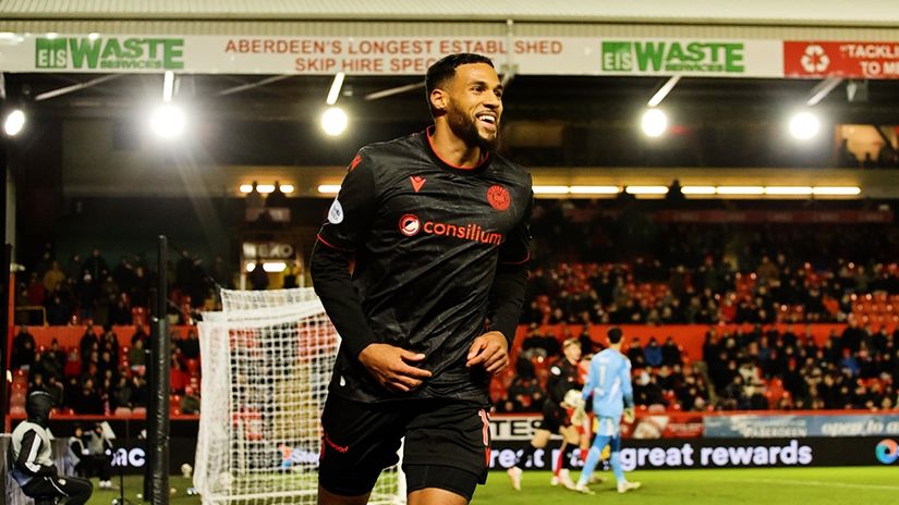 Jonah Ayunga ©St Mirren FC