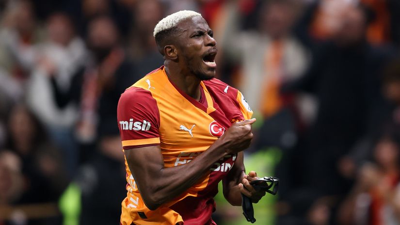Osimhen passionately celebrates his late winner (©Ahmad Mora/Getty Images)