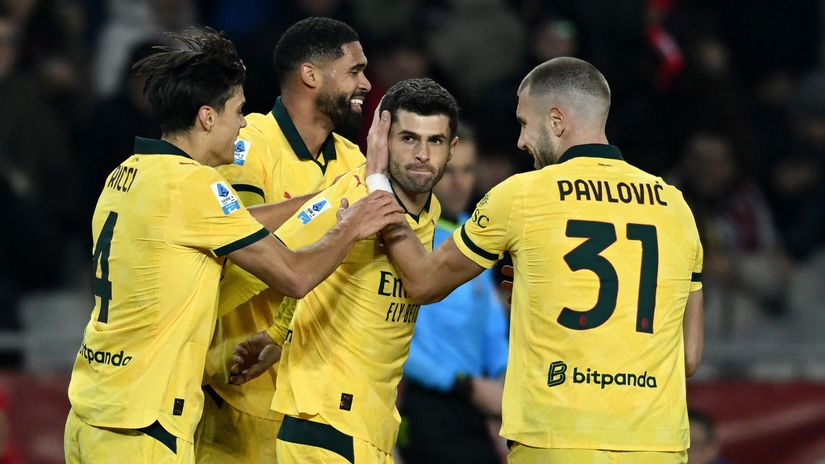 The hero and his teammates celebrate (©Image Photo Agency/Getty Images/Gallo Images)