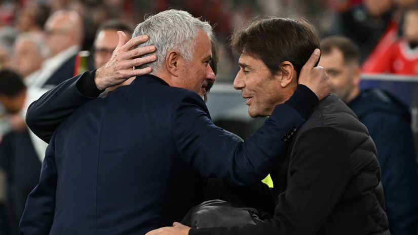 Jose Mourinho and Antonio Conte (©Gallo Images)