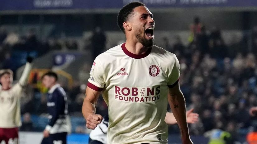 Bristol City coach issues injury update on Kenyan defender after Leicester withdrawal