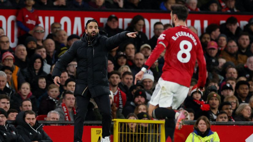 Ruben Amorim and Bruno Fernandes during last night's game (©Reuters/Phil Noble/Gallo Images)