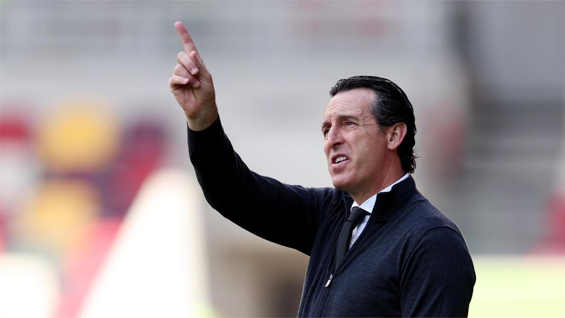 FALSE 10: Good ebening, Mr Brad Pitt