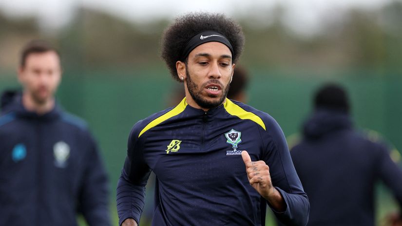 Aubameyang in Gabon's training session (©AFP)