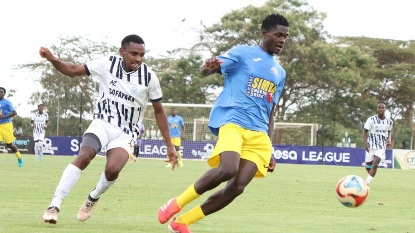 Douglas Kibet of Sofapaka and Bidco's Idris Amadi ©Gad Isaac