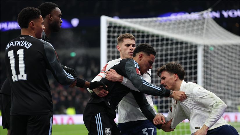 Rogers had a clash with Palhinha after the final whistle (©Ryan Pierse/Getty Images)