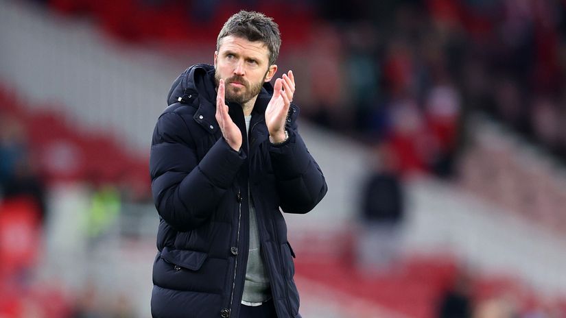 Leading candidate for United's forced solution - Michael Carrick