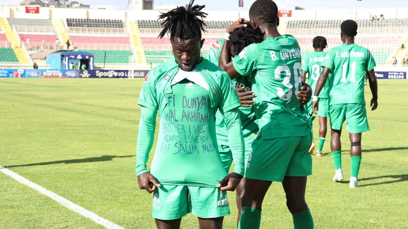 Shariff Musa celebrates scoring against Mara Sugar © Gad Isaac