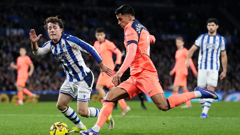 Joao Cancelo in action (©Getty Images)