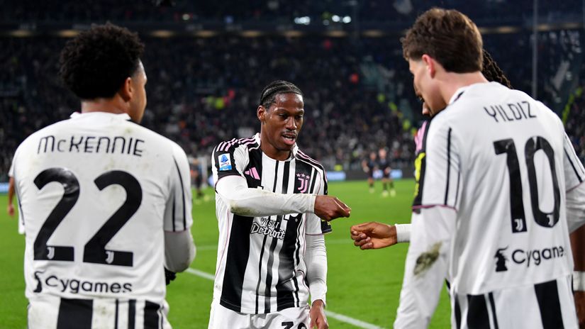 Juventus celebrating the goal (©Getty Images)