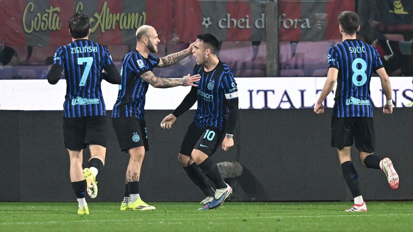 Step by step, these guys are getting closer to the Scudetto (©Image Photo Agency/Getty Images/Gallo Images)
