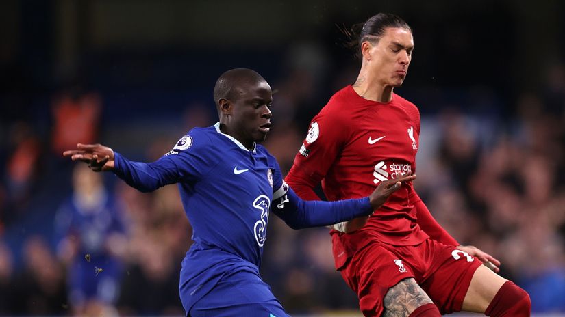 Once rivals, and now... Kante and Nunez in 2023, during their days with Chelsea and Liverpool, respectively (©Ryan Pierse/Getty Images)