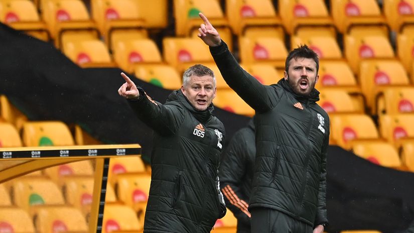 United’s “once bitten, twice shy” strategy: Look at Carrick, remember Solskjaer