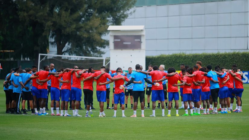 DR Congo players and staff in training session ahead of the clash against Jamaica (©Reuters/Eloisa Sanchez/Gallo Images)