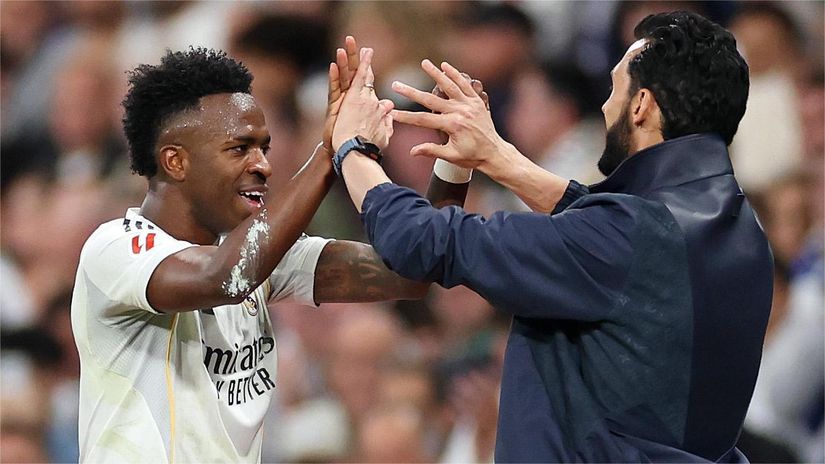 Vinicius Junior and Alvaro Arbeloa (©Florencia Tan Jun/Getty Images)