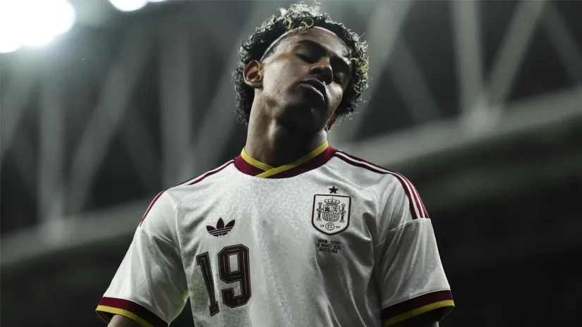 Lamine Yamal against Egypt (©David Ramos/Getty Images)