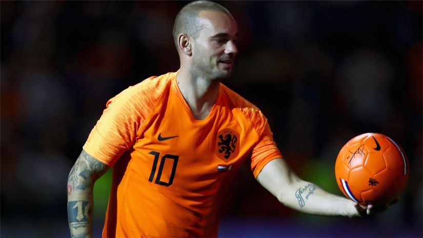 Wesley Sneijder back in the day when he used to play for the Dutch national team (©Dean Mouhtaropoulos/Getty Images)