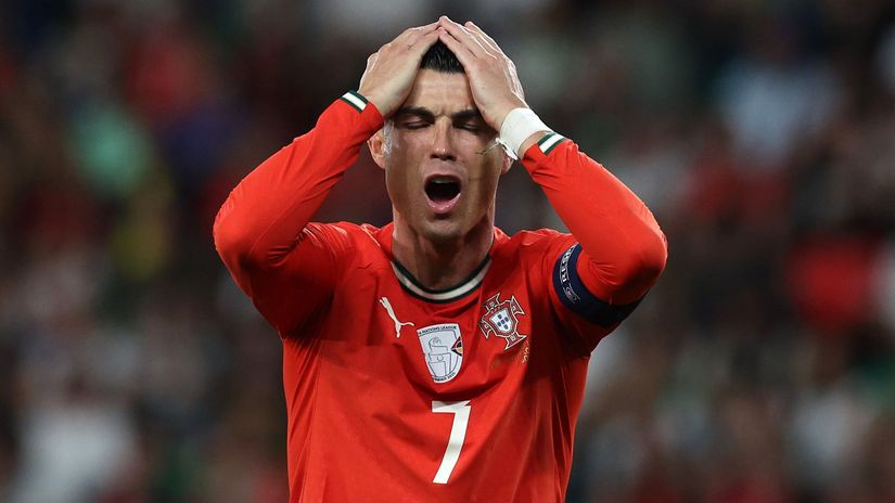 Financial problems are knocking at Cristiano's door (©Carlos Rodrigues/Getty Images)