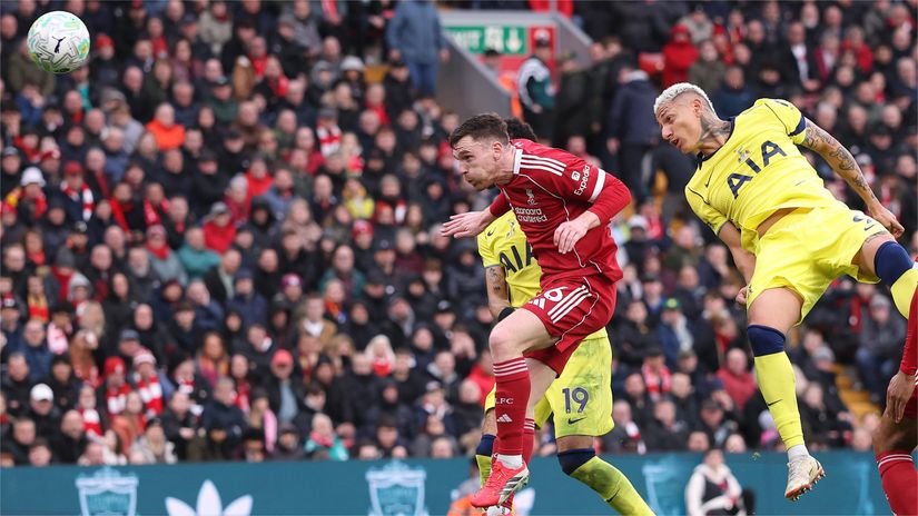 Andy Robertson and Richarlison could become teammates next season (©Michael Regan/Getty Images)