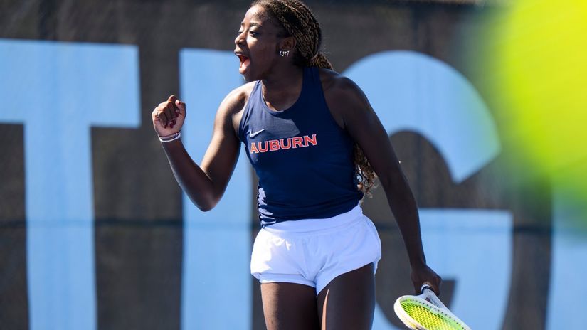 Angela Okutoyi © Auburn Tigers 